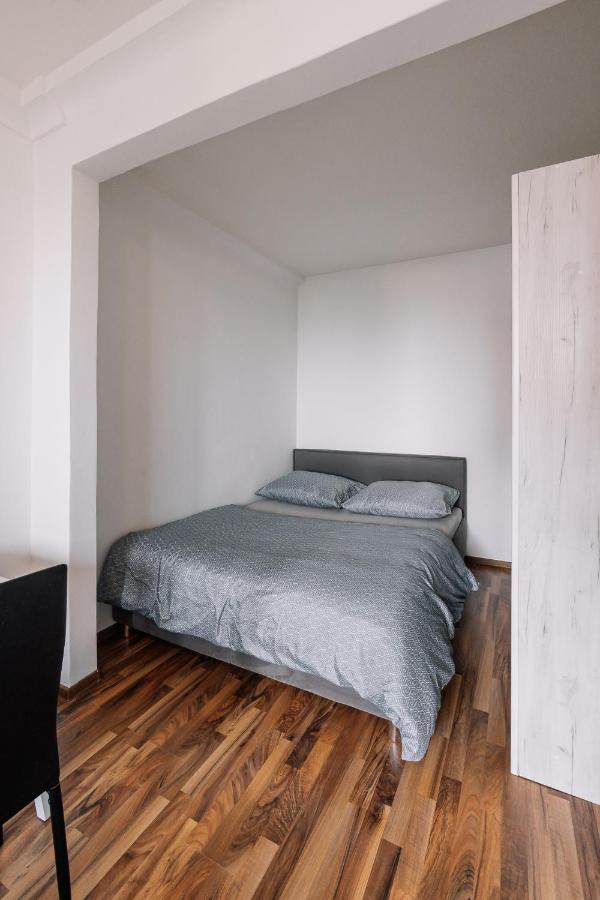 Cozy Apartment In Ruzinov Pressburg Exterior foto