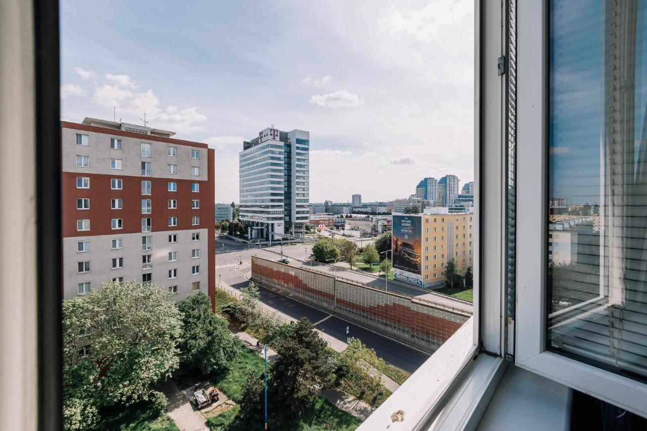 Cozy Apartment In Ruzinov Pressburg Exterior foto